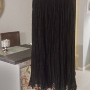 Chico's Size 0 Long Flowy Crepe Skirt.